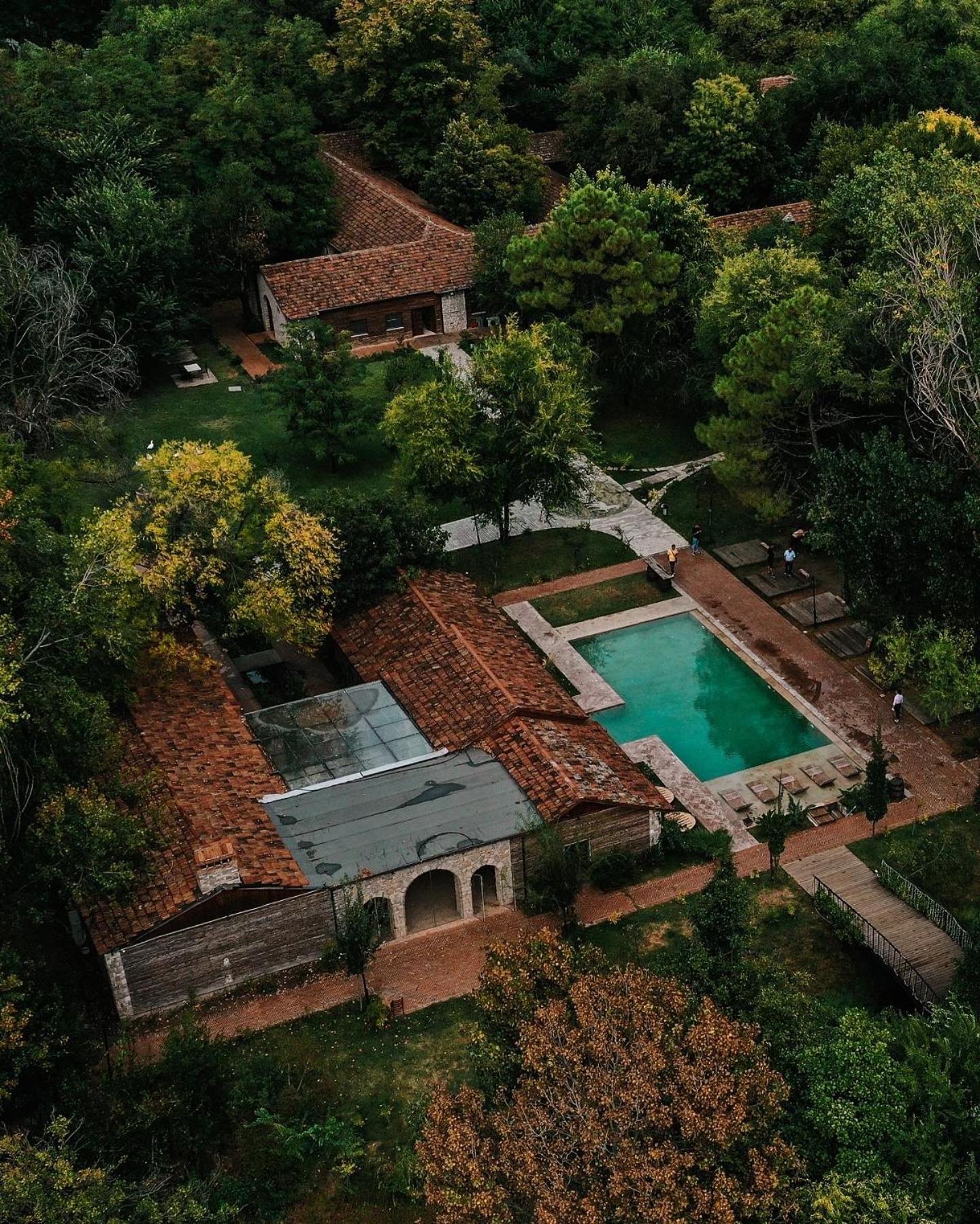 Hoteli Gjuetise Lezhe Exterior photo
